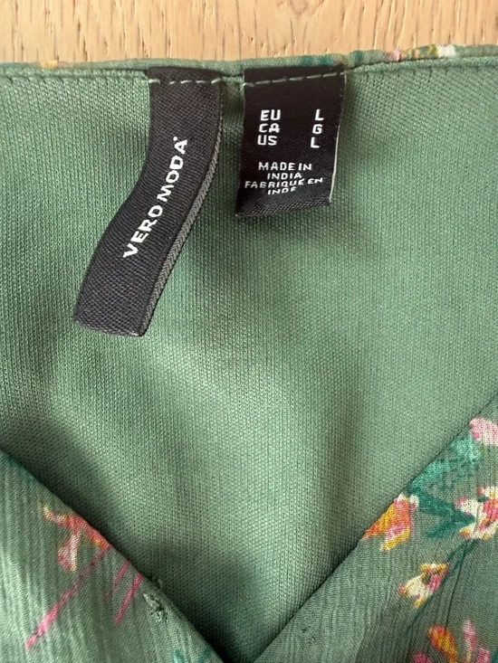 Vero Moda Green Floral Tiered Mini Dress Cottagecore Ruffle Boho Size L Flowy - Picture 2 of 4